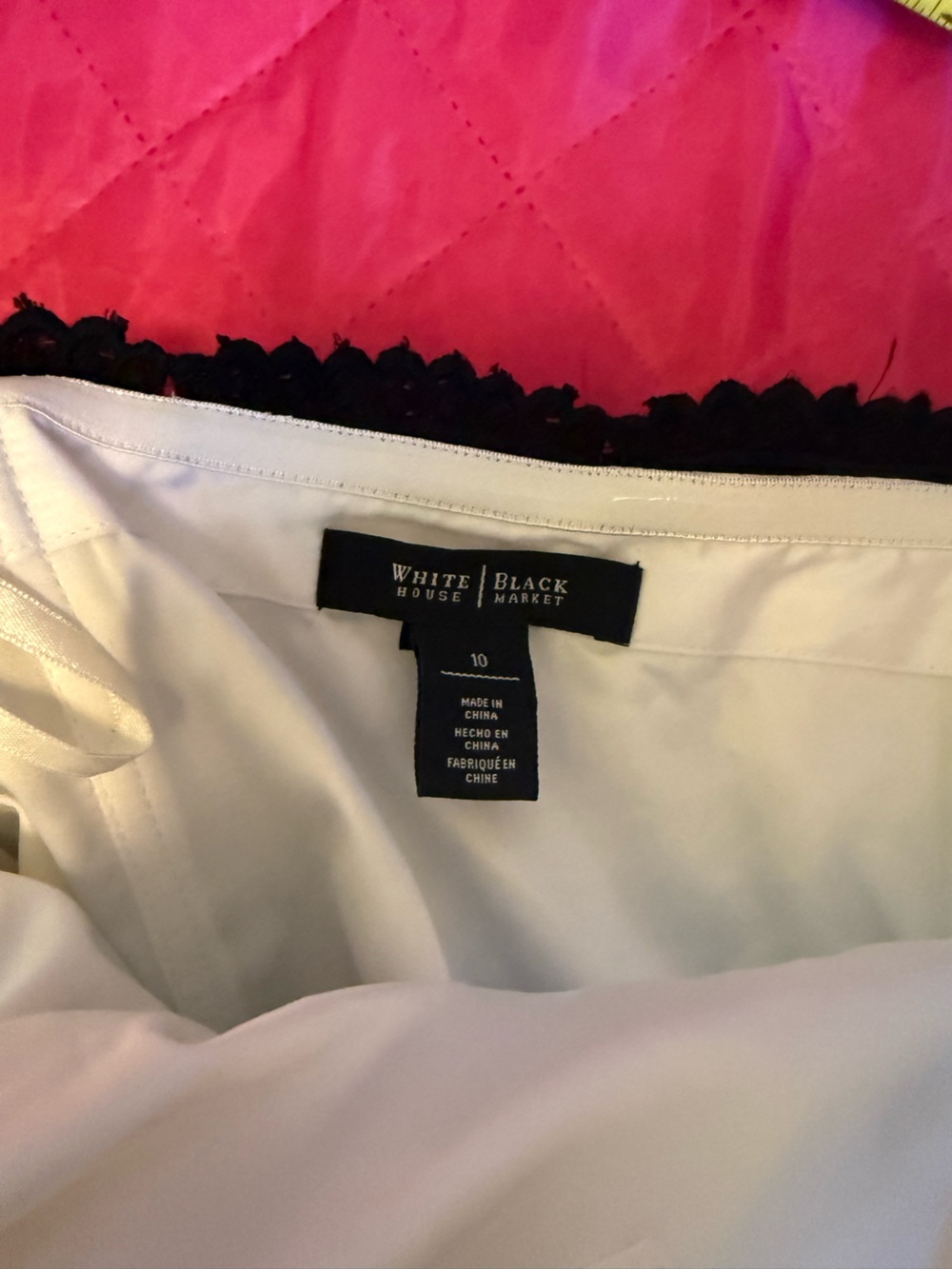 White House Black Market Black Lace Strapless Top with Ivory Lining - Picture 8 of 8